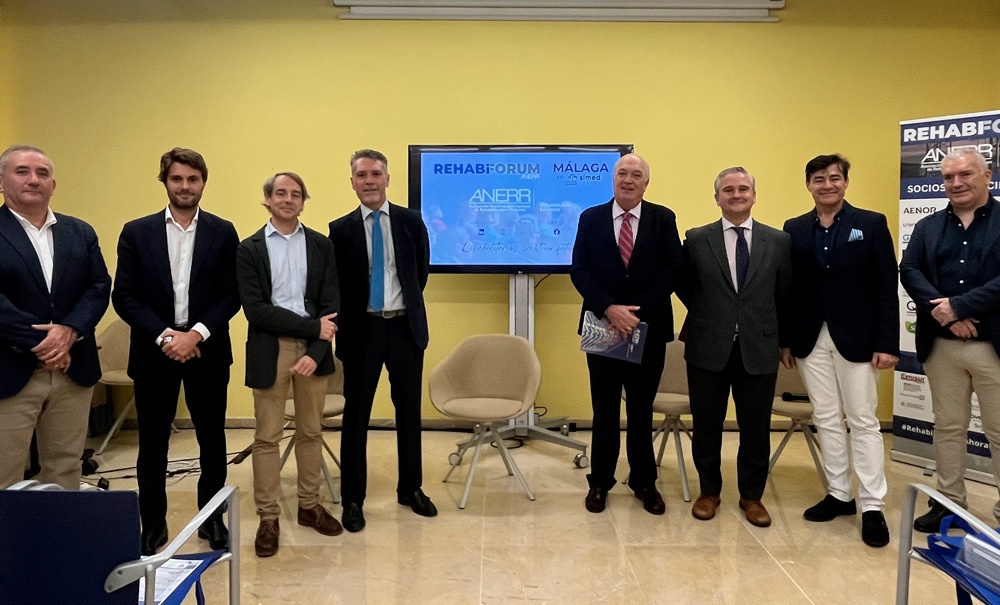 REHABILITA CON XITO - ANERR en ANDALUCA,  REHABILITAR ES CONSTRUIR FUTURO