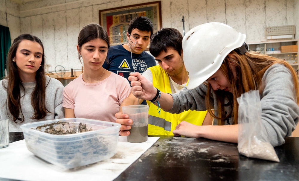 REHABILITA CON �XITO  - EL CGATE impulsa las vocaciones t�cnicas entre m�s de 15.000 estudiantes con 